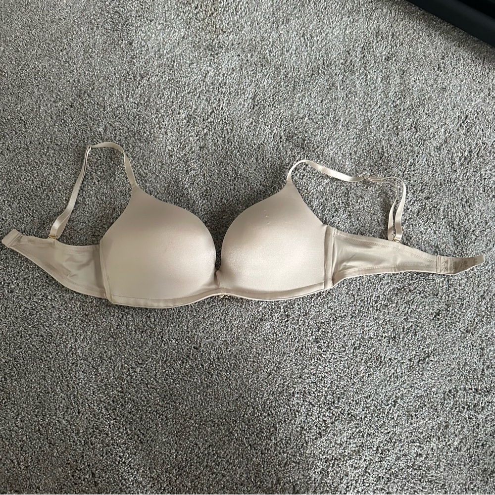 UPBRA Push-Up Cream T-Shirt Bra with Smooth Molded Cups
